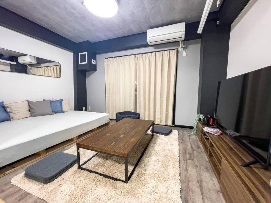 Tasonestayosaka なんば日本橋三陽グリーンハイツ207 Apartamento